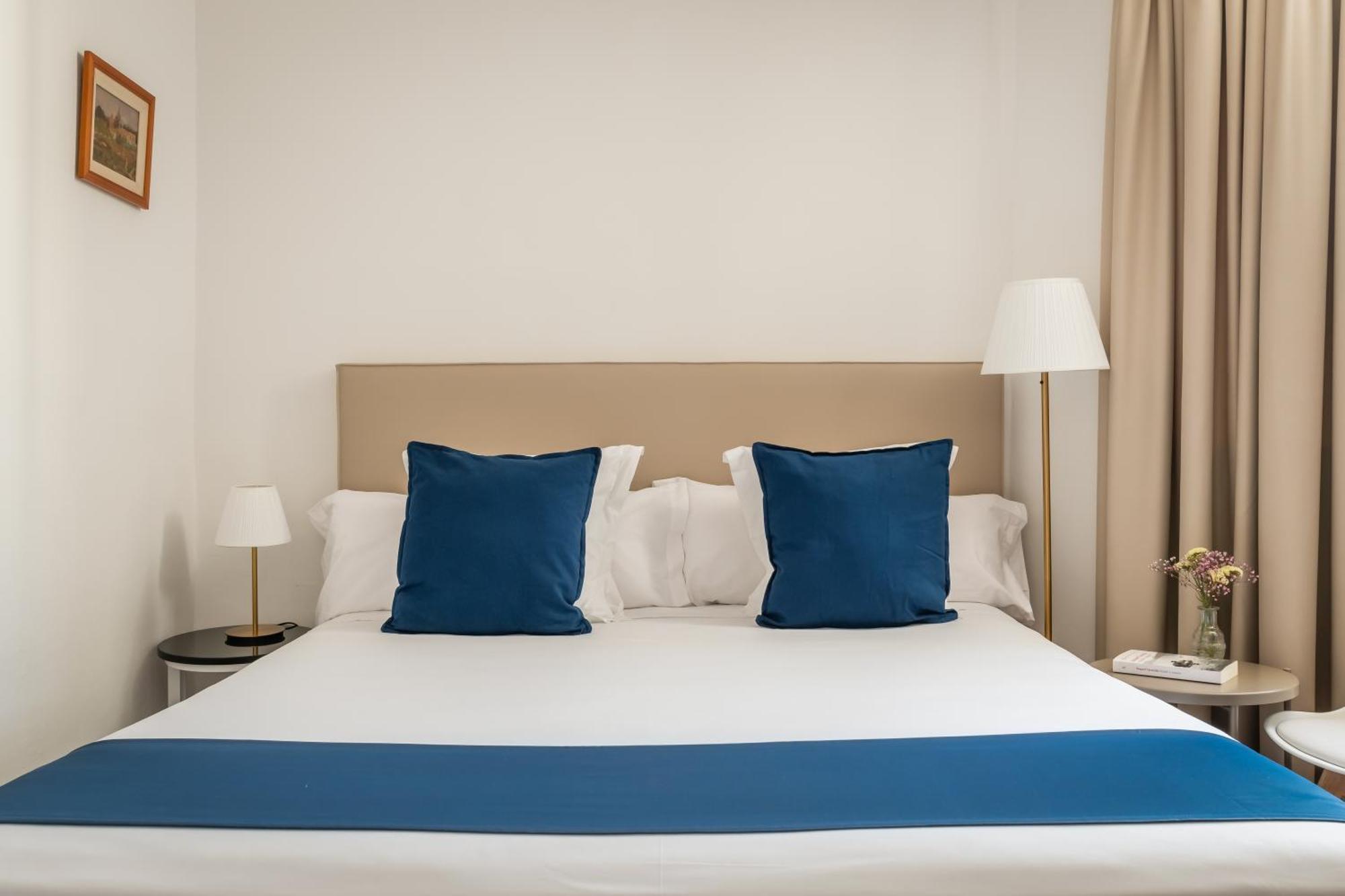 Hotel Medium Romantic Sitges Pokoj fotografie